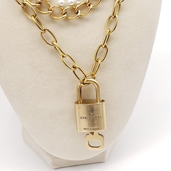 Authentic Louis Vuitton Gold Padlock w/ Unbranded Fashion Stainless Steel Chain - Picture 3 of 7